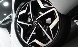 Volkswagen ID.3 Tour 77kWh Battery, 300 Mile Range, Head Up Display, Massage Seats, Rev Cam 3