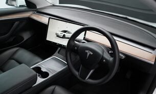 Tesla Model 3 MODEL 3 New Rear Tyres! Ryzen Chip LFP Battery Adaptive LEDs Heat Pump  2