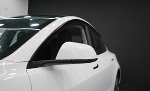Tesla Model 3 MODEL 3 New Rear Tyres! Ryzen Chip LFP Battery Adaptive LEDs Heat Pump  19