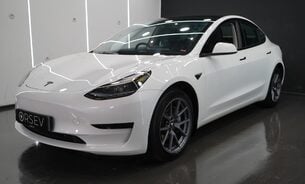 Tesla Model 3 MODEL 3 New Rear Tyres! Ryzen Chip LFP Battery Adaptive LEDs Heat Pump  18