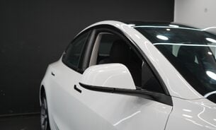 Tesla Model 3 MODEL 3 New Rear Tyres! Ryzen Chip LFP Battery Adaptive LEDs Heat Pump  16