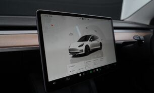 Tesla Model 3 MODEL 3 New Rear Tyres! Ryzen Chip LFP Battery Adaptive LEDs Heat Pump  33