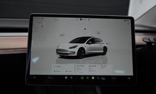 Tesla Model 3 MODEL 3 New Rear Tyres! Ryzen Chip LFP Battery Adaptive LEDs Heat Pump  34