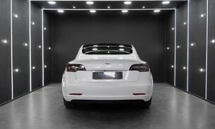 Tesla Model 3 STANDARD RANGE PLUS Low Mileage Black Interior Pano Roof Heated front Seats 5