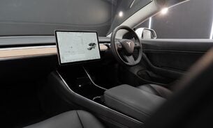 Tesla Model 3 STANDARD RANGE PLUS Low Mileage Black Interior Pano Roof Heated front Seats 11
