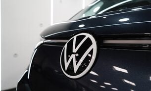 Volkswagen Id.Buzz STYLE Just Serviced by VW! IQ.LIGHT matrix LEDs Rev Cam Power Tailgate ++ 13