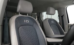 Volkswagen Id.Buzz STYLE Just Serviced by VW! IQ.LIGHT matrix LEDs Rev Cam Power Tailgate ++ 28
