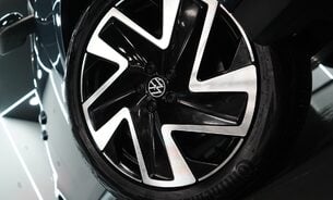 Volkswagen Id.Buzz STYLE Just Serviced by VW! IQ.LIGHT matrix LEDs Rev Cam Power Tailgate ++ 3