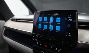 Volkswagen Id.Buzz STYLE Just Serviced by VW! IQ.LIGHT matrix LEDs Rev Cam Power Tailgate ++ 31