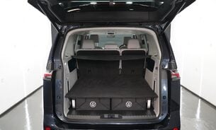 Volkswagen Id.Buzz STYLE Just Serviced by VW! IQ.LIGHT matrix LEDs Rev Cam Power Tailgate ++ 38