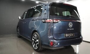 Volkswagen Id.Buzz STYLE Just Serviced by VW! IQ.LIGHT matrix LEDs Rev Cam Power Tailgate ++ 4