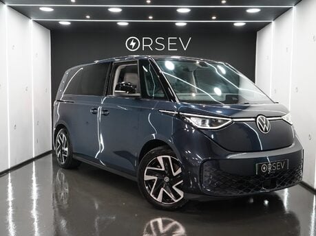 Volkswagen Id.Buzz STYLE Just Serviced by VW! IQ.LIGHT matrix LEDs Rev Cam Power Tailgate ++