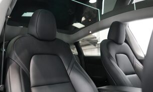 Tesla Model Y Long Range Deep Blue Metallic One Owner Premium Sound Panoramic Roof VAT Q 13