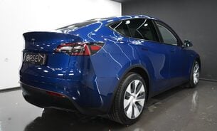 Tesla Model Y Long Range Deep Blue Metallic One Owner Premium Sound Panoramic Roof VAT Q 6