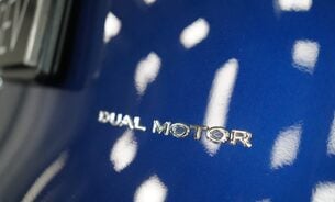 Tesla Model Y Long Range Deep Blue Metallic One Owner Premium Sound Panoramic Roof VAT Q 10
