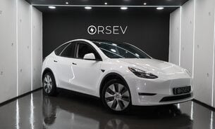 Tesla Model Y Long Range One Owner Very Clean Premium Sound Black Interior Pano Roof 1
