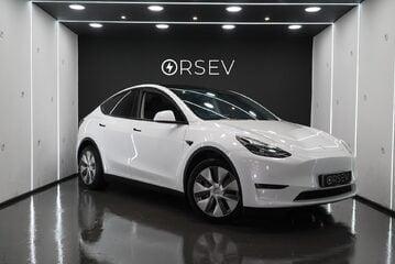 Tesla Model Y Long Range One Owner Very Clean Premium Sound Black Interior Pano Roof