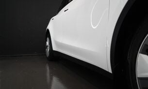 Tesla Model Y Long Range One Owner Very Clean Premium Sound Black Interior Pano Roof 15