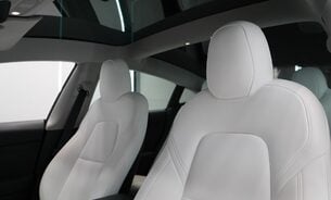 Tesla Model 3 PERFORMANCE WHITE INTERIOR ENHANCED AUTOPILOT 19" RAZOR ALLOYS VERY CLEAN! 24