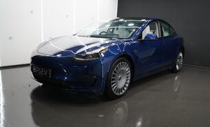 Tesla Model 3 PERFORMANCE WHITE INTERIOR ENHANCED AUTOPILOT 19" RAZOR ALLOYS VERY CLEAN! 9