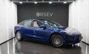 Tesla Model 3 PERFORMANCE WHITE INTERIOR ENHANCED AUTOPILOT 19" RAZOR ALLOYS VERY CLEAN! 1