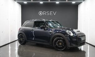 Mini Hatch Cooper S LEVEL 3 Pano Sunroof, Head Up Display, Rev Camera, Harmon Kardon 1
