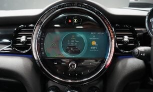 Mini Hatch Cooper S LEVEL 3 Pano Sunroof, Head Up Display, Rev Camera, Harmon Kardon 24