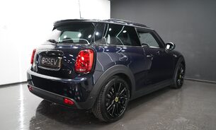 Mini Hatch Cooper S LEVEL 3 Pano Sunroof, Head Up Display, Rev Camera, Harmon Kardon 8