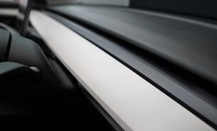 Tesla Model 3 Long Range White Interior Midnight Silver Heat Pump Pano Roof One Owner 13