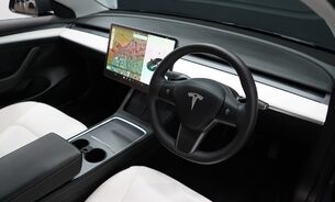 Tesla Model 3 Long Range White Interior Midnight Silver Heat Pump Pano Roof One Owner 2