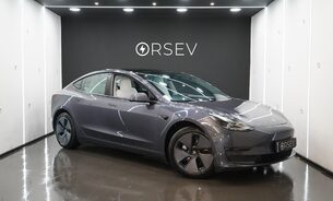 Tesla Model 3 Long Range White Interior Midnight Silver Heat Pump Pano Roof One Owner 1