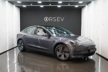 Tesla Model 3 Long Range White Interior Midnight Silver Heat Pump Pano Roof One Owner