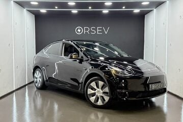 Tesla Model Y Long Range, Solid Black, One Owner, Premium Sound, Panoramic Roof, VAT Q