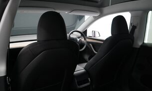 Tesla Model Y RWD Later Comfort Suspension Last of the low tax One Owner VAT Qualifying 15