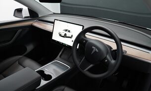 Tesla Model Y RWD Later Comfort Suspension Last of the low tax One Owner VAT Qualifying 2