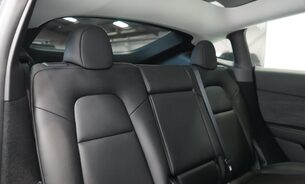 Tesla Model Y RWD Later Comfort Suspension Last of the low tax One Owner VAT Qualifying 13