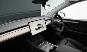 Tesla Model Y RWD Later Comfort Suspension Last of the low tax One Owner VAT Qualifying 17