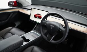 Tesla Model Y Long Range Brand New Rear Tyres! Multi-coat Red One Owner VAT Q 2