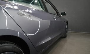 Tesla Model 3 Long Range Enhanced Autopilot! 4 Brand New Tyres! Heat Pump One Owner  10