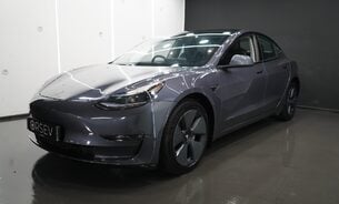 Tesla Model 3 Long Range Enhanced Autopilot! 4 Brand New Tyres! Heat Pump One Owner  17