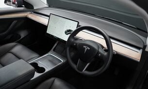 Tesla Model 3 Long Range Enhanced Autopilot! 4 Brand New Tyres! Heat Pump One Owner  2