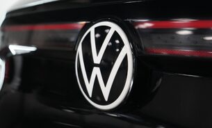 Volkswagen Id.4 Life One Owner Full Service History Adaptive Cruise Rev Camera VAT Qually 14