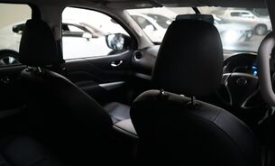 Nissan Navara DCI TEKNA SHR DCB Full Service History Just Serviced with new MOT VAT Q 26