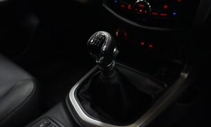 Nissan Navara DCI TEKNA SHR DCB Full Service History Just Serviced with new MOT VAT Q 23