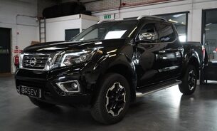 Nissan Navara DCI TEKNA SHR DCB Full Service History Just Serviced with new MOT VAT Q 8