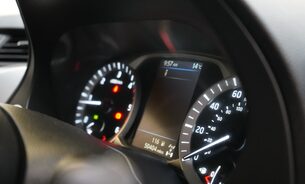 Nissan Navara DCI TEKNA SHR DCB Full Service History Just Serviced with new MOT VAT Q 20