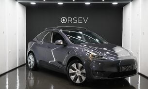 Tesla Model Y Long Range One Owner Later Comfort Suspension Midnight Silver Metallic  1