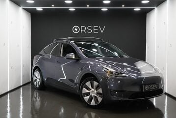 Tesla Model Y Long Range One Owner Midnight Silver Metallic Premium Sound Panoramic Roof 