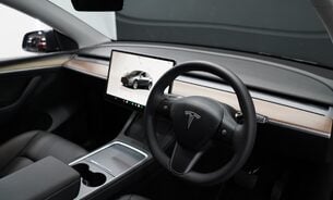 Tesla Model Y Long Range One Owner Later Comfort Suspension Midnight Silver Metallic  2