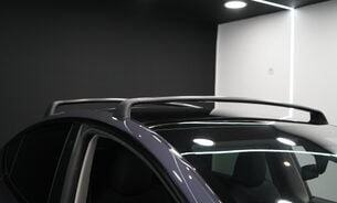 Tesla Model Y Long Range One Owner Later Comfort Suspension Midnight Silver Metallic  5
